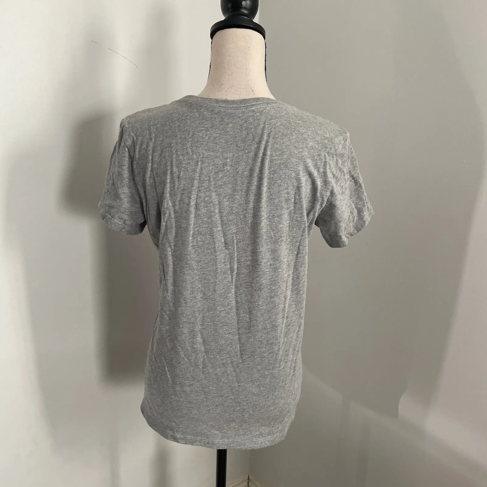 Life is Good V-Neck Tee Medium Daisy Flower Graphic Print Granola‎ Hiking Cotton - Image 5