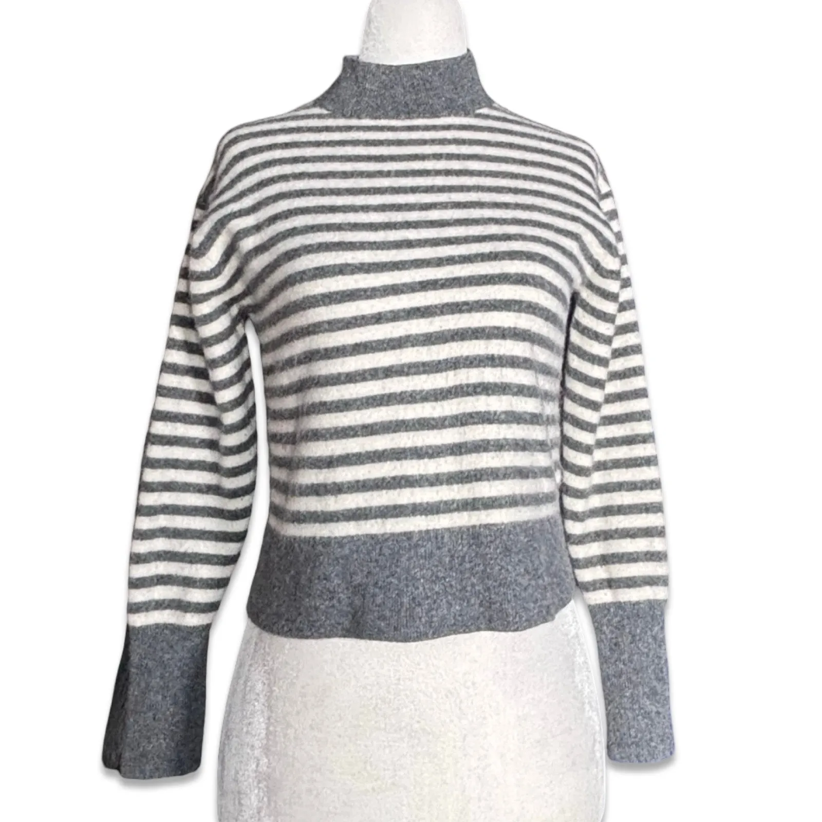 Everlane Striped Cashmere Mock Neck Sweater Gray Cream Cropped Small Luxe Knit - Image 10