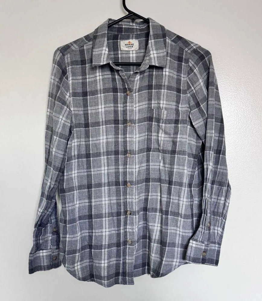 Meadow Plaid Button Down in Grey Size Medium - Image 3