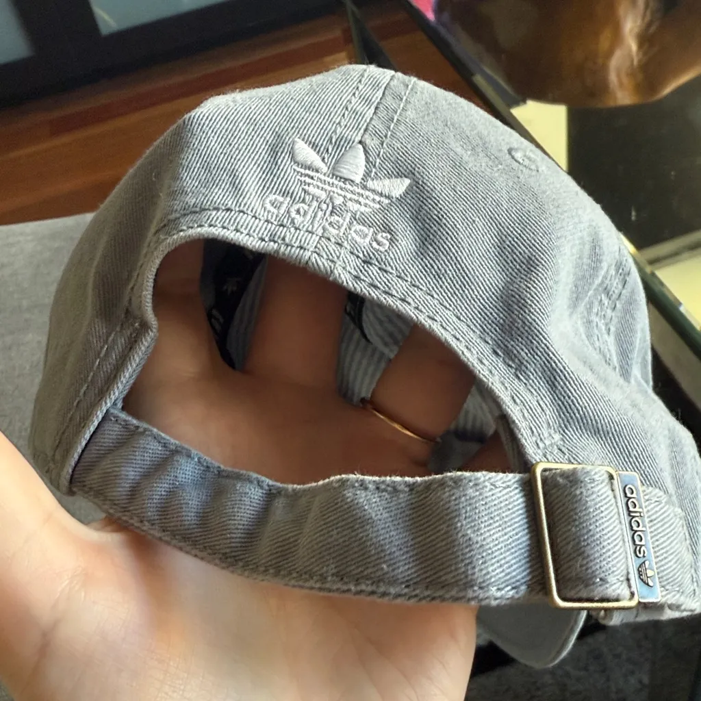 Adidas  Hat - Image 3