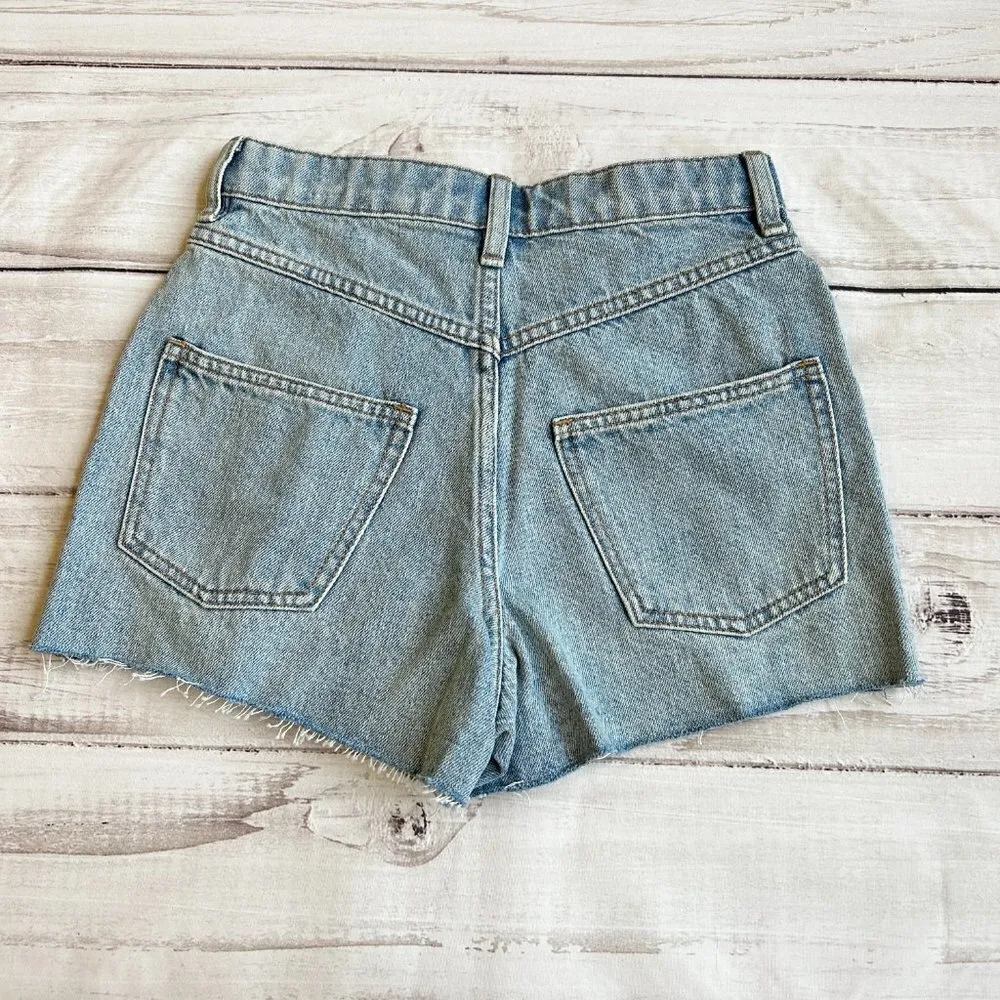 TopShop Denim Comfort Stretch Mom Shorts in Bleach Blue Size 2 Petite NWT - Image 7