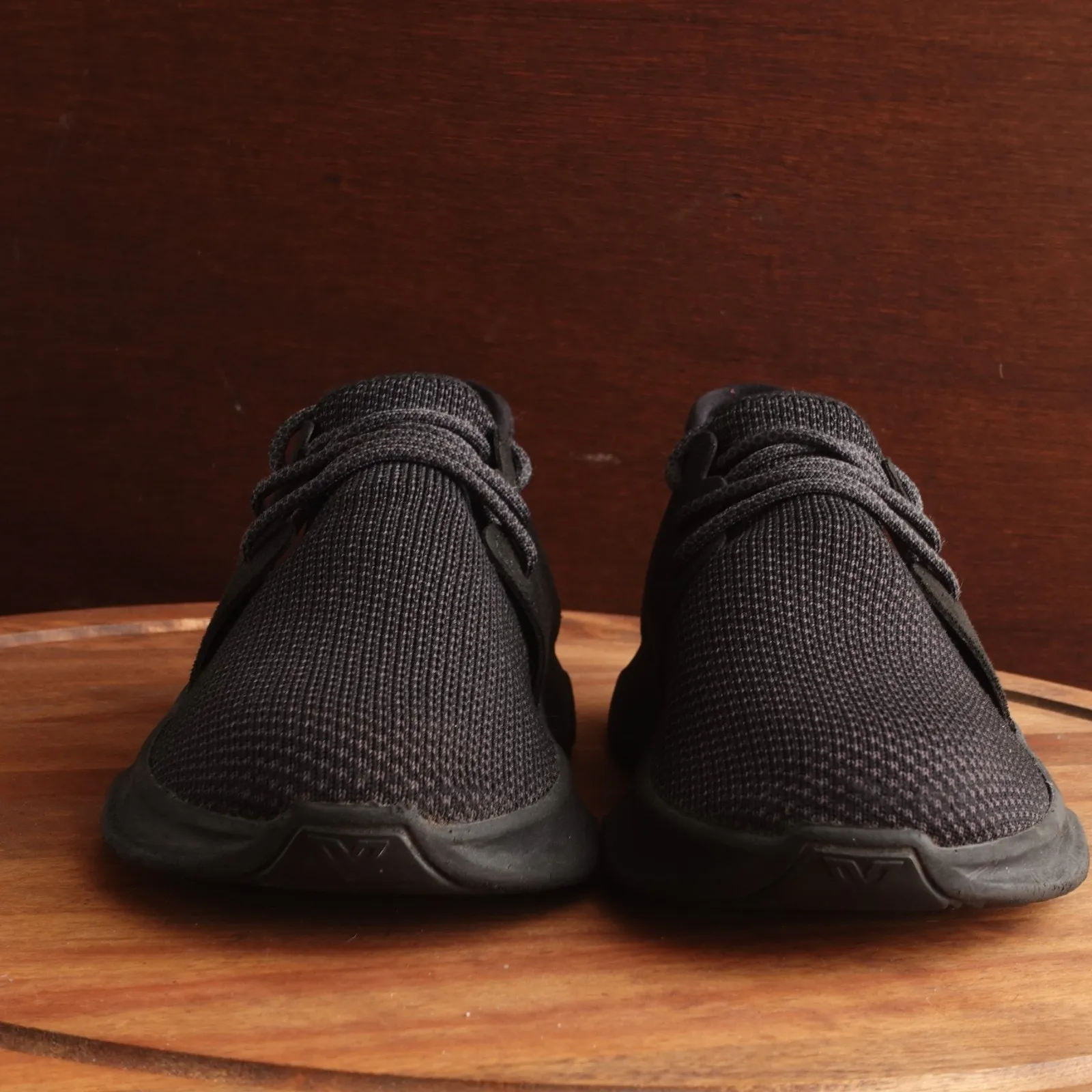 Vessi Black Athletic Shoes Everyday Shoes Size 8 - Image 3