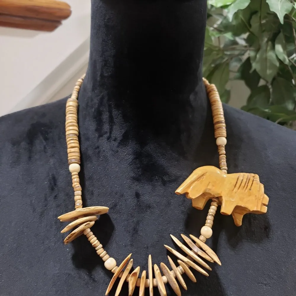 Primitive Beaded Stones Carved Bohemian Wood Lion African Safari Animal Necklace Gold - Image 2