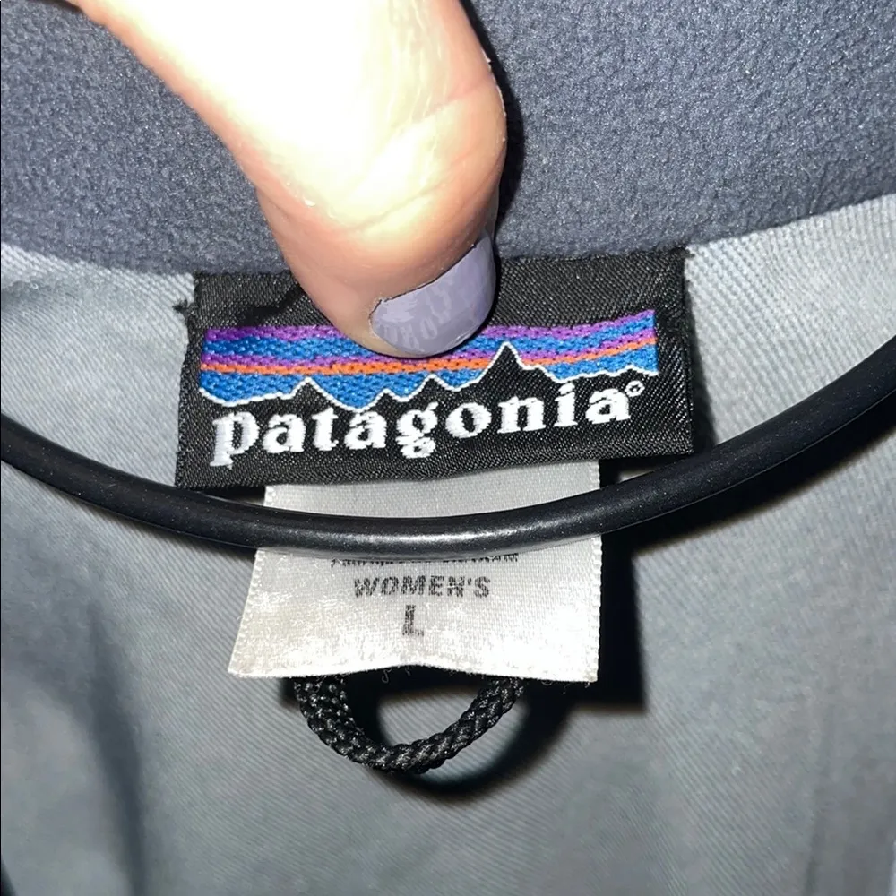 Patagonia Blue Soft shell Jacket High Collar outdoor wear size large women’s - Image 6