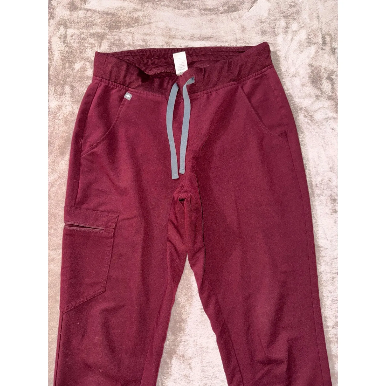 FIGS  Zamora Jogger Scrub Pants Graphite Red Size Small‎ - Image 2