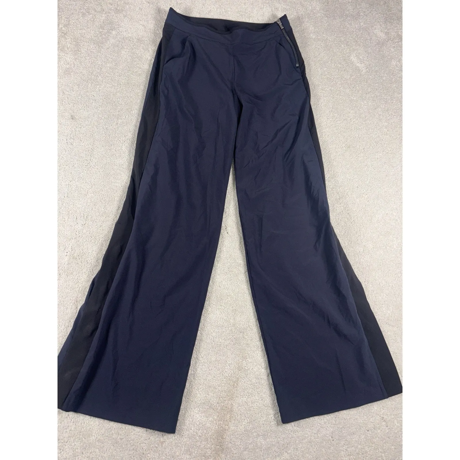 athleta Gramercy Track Trouser navy/black size 2 - Image 2