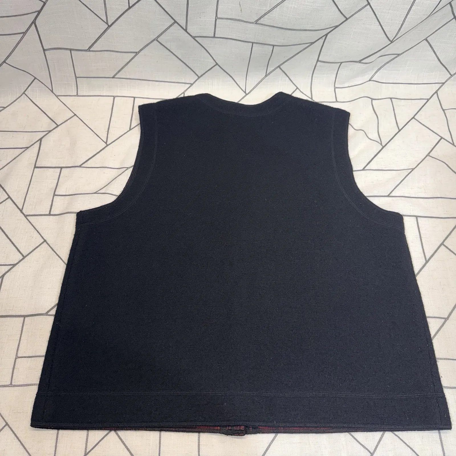 Woolrich Womens L Large Button Up Embroidered Wool Vest Bear MISSING 1 BUTTON - Image 12