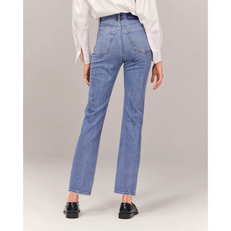 Abercrombie Ultra High Rise Ankle Straight Jean in Medium Wash Size 29/8 EUC - Image 3