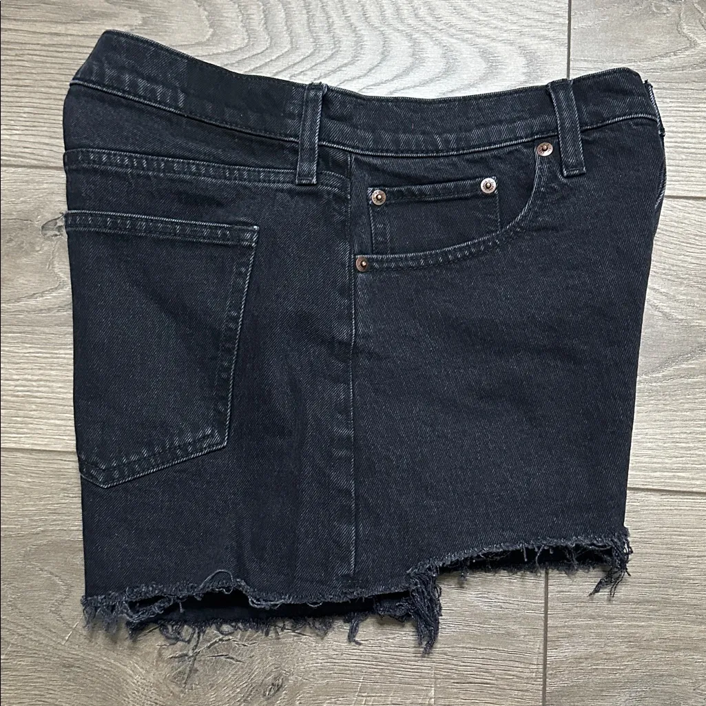 Abercrombie & Fitch The Mom High Rise Curve Love Black Stretch Jean Shorts 29 - Image 2