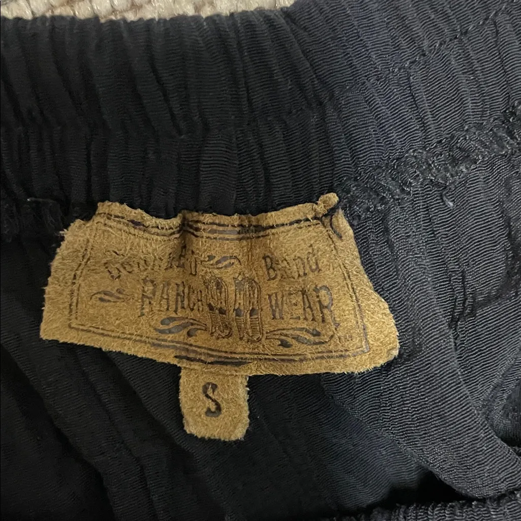 Double D Ranchwear Elegant Black Women's Skirt - Image 5