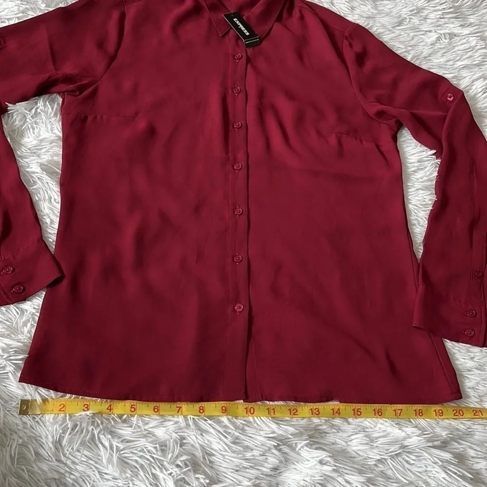 EXPRESS Women’s Crescent Classic button down Shirt in Burgundy size Small - Image 6