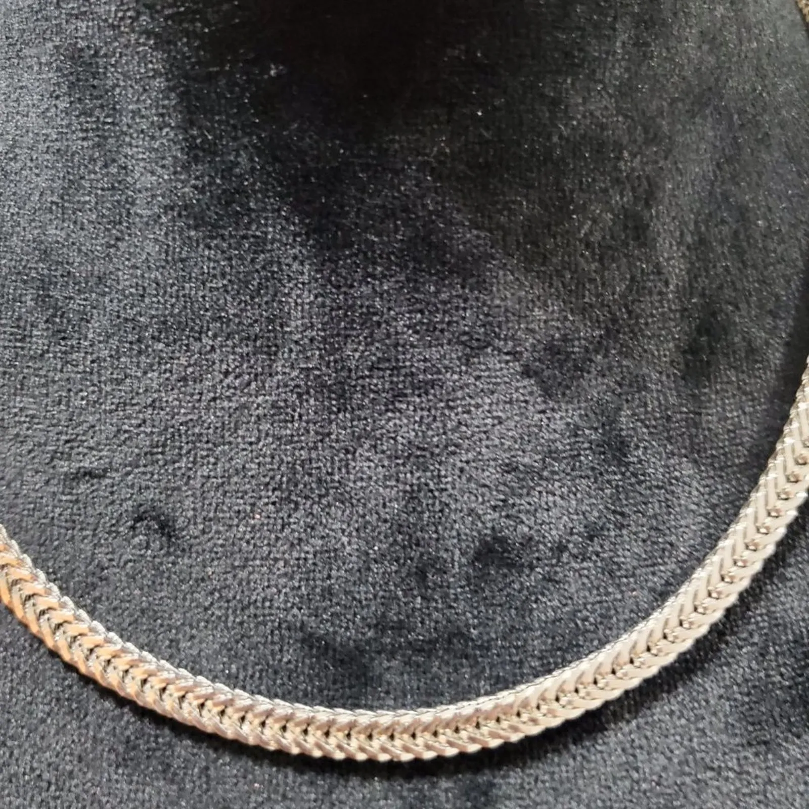 Women's Silver Cuban link Chain Fashion Jewelry Necklace - Image 4