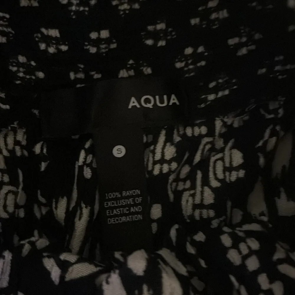 AQUA  High Waisted Flowy Shorts - Image 4