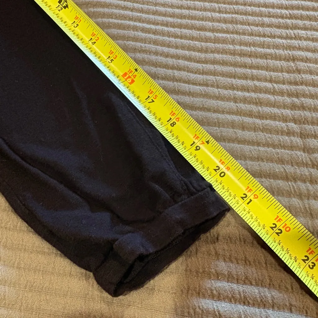 Chip & Pepper 3/4-sleeve V-neck top with red embroidery detail women’s XS - Image 9