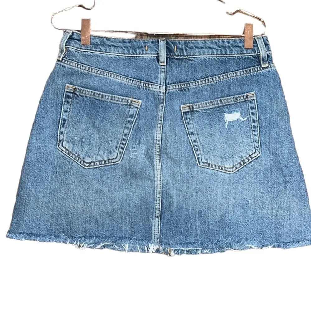 We the Free Free People Distressed frayed Denim skirt Size 30 - Image 4