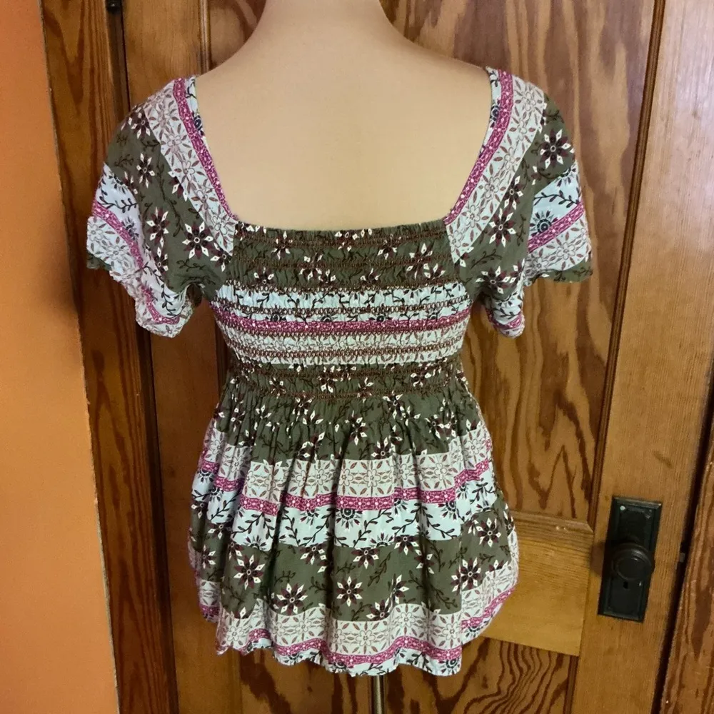 So Floral boho smocked peasant top - Image 10