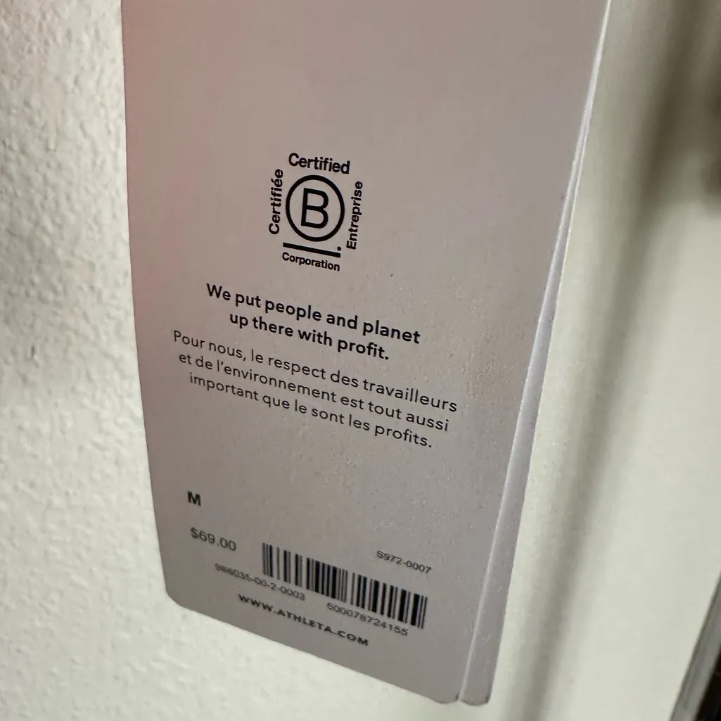 ATHLETA Conscious Cut Out Crop. - Image 8