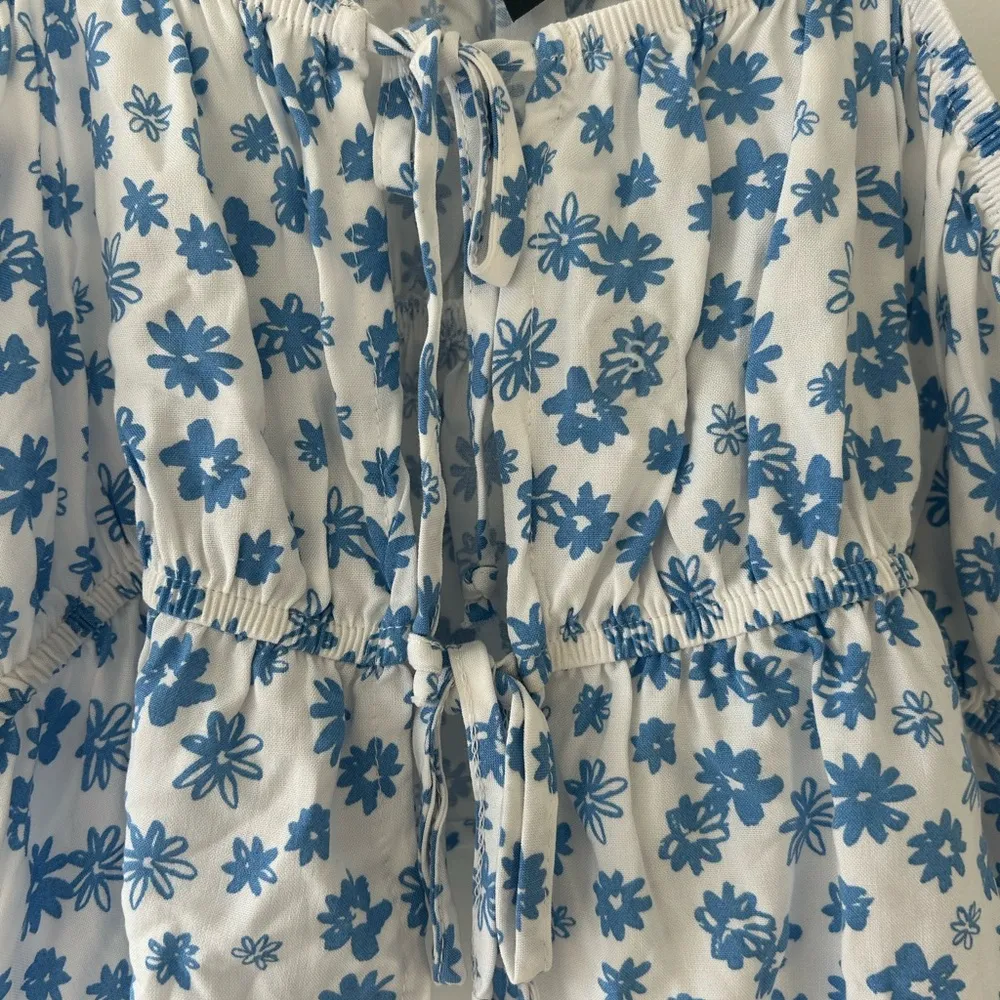 Kendall & Kylie Dainty Floral Tie Tank Top Sz S - Image 3