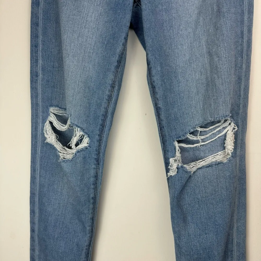 Mom Jeans Sz 4 Medium Wash Distressed - Image 7