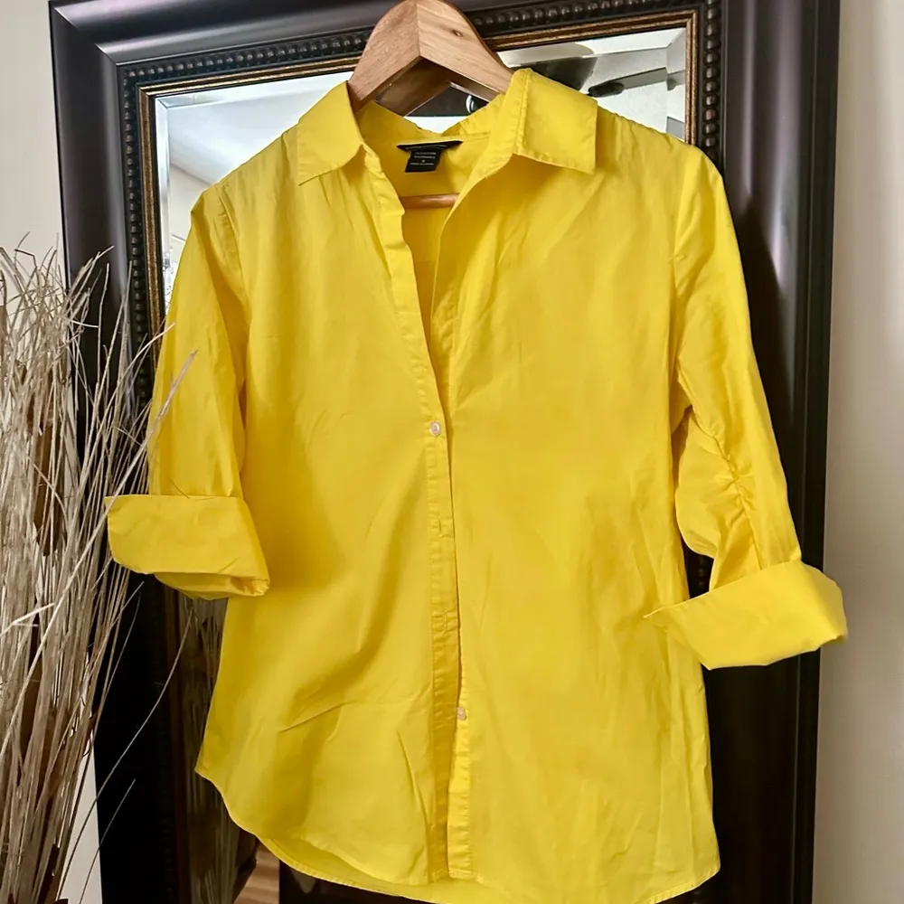 Moda International Yellow Button Up Blouse Size Small - Image 2