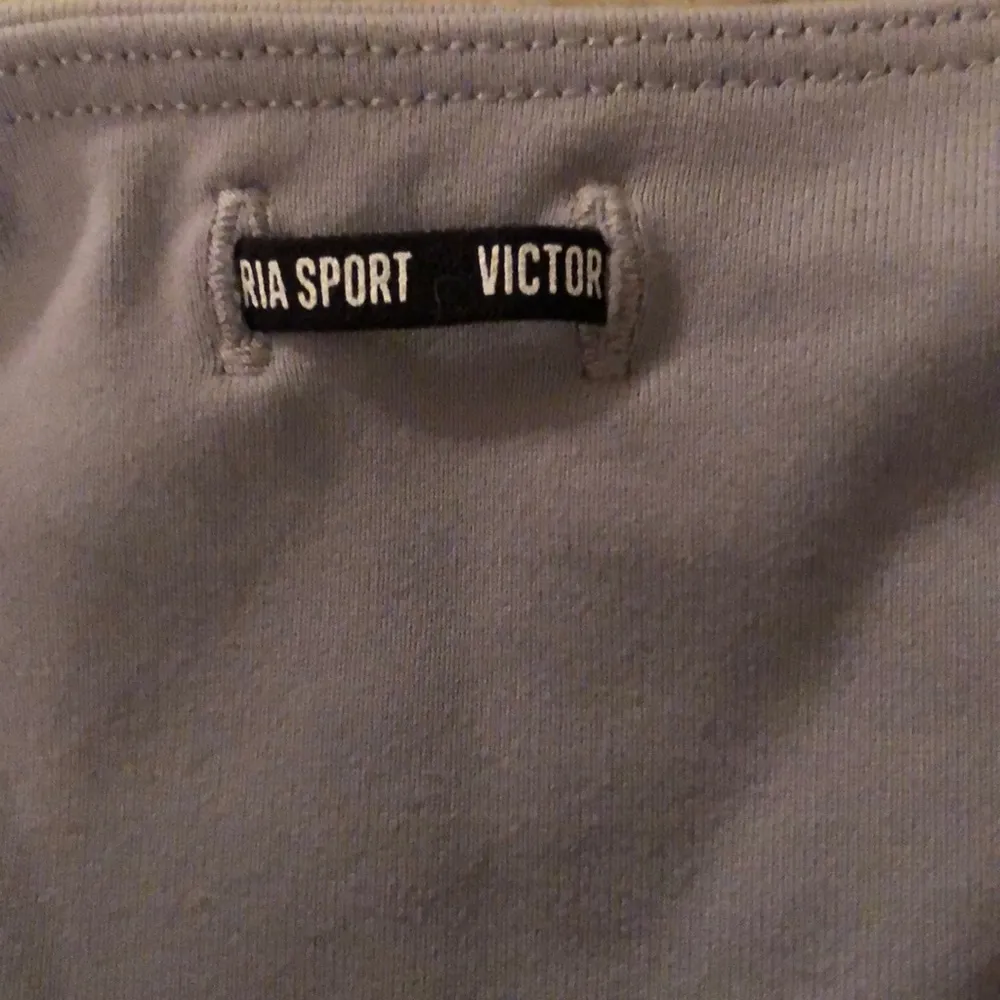 Cute Victoria’s Secret Sport Capri Leggings - Image 2