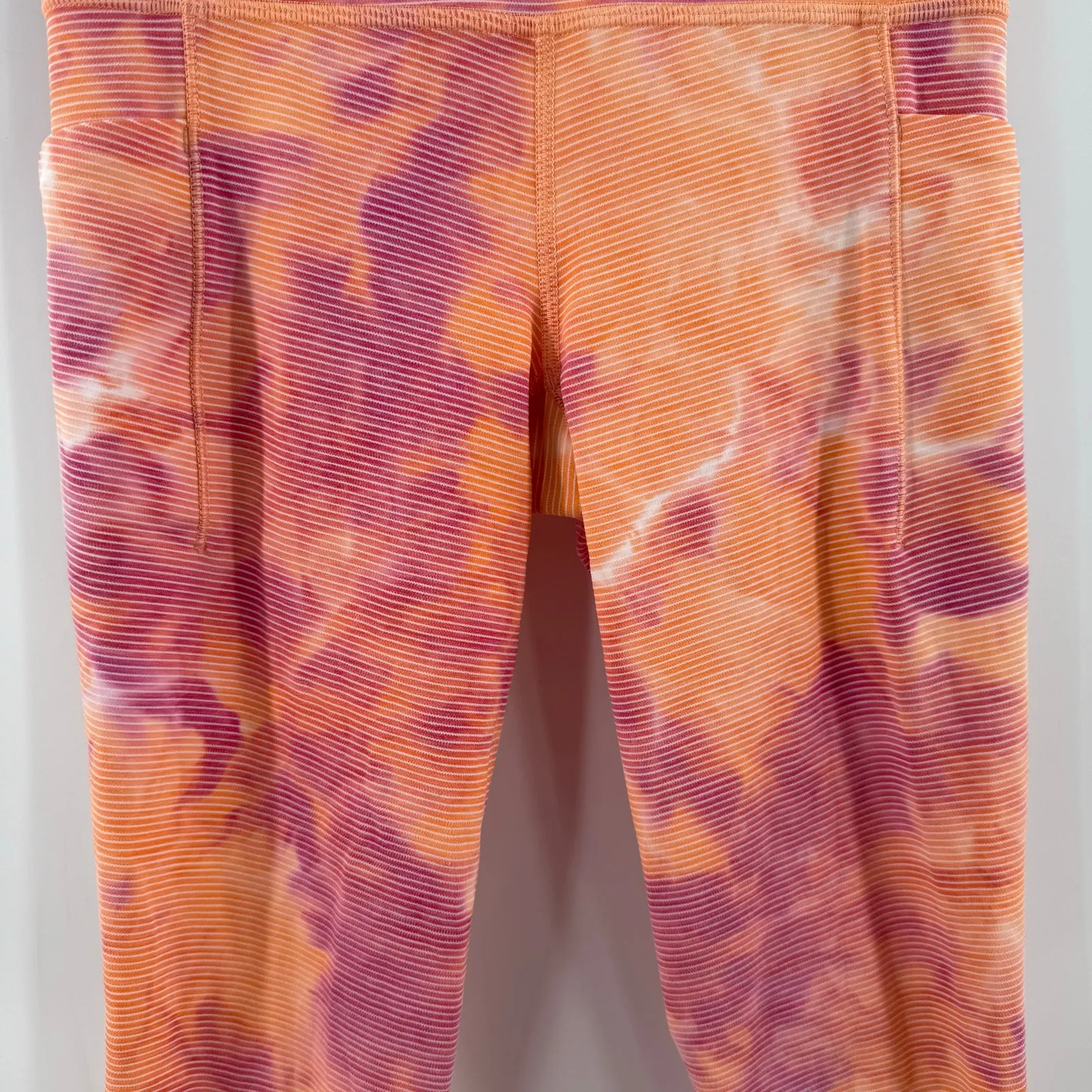 Athleta Salutation Stash Pocket II Tie Dye Capri Leggings Size XXS Tiedye Stripe - Image 11