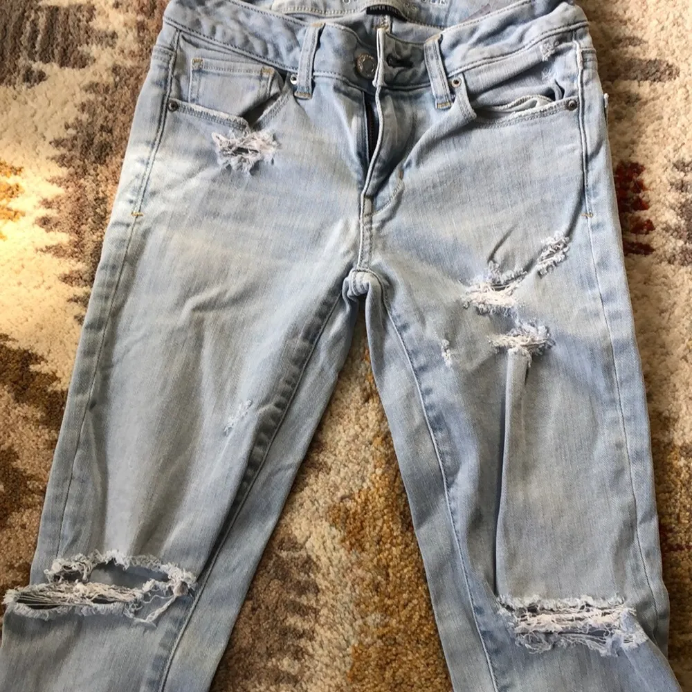 American Eagle Light Blue Distressed Skinny Jeans - Image 2