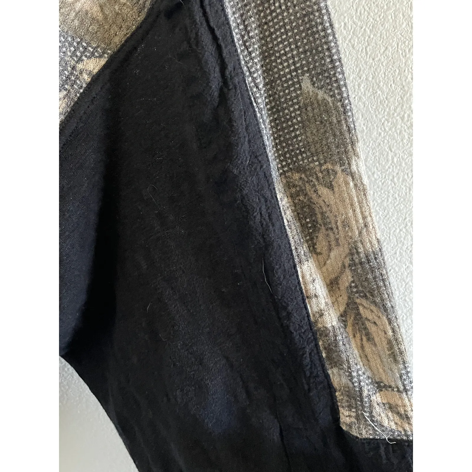 Free People Black Floral Waffle Knit Top XS Boho Streetwear Slouchy Long Sleeve - Image 5