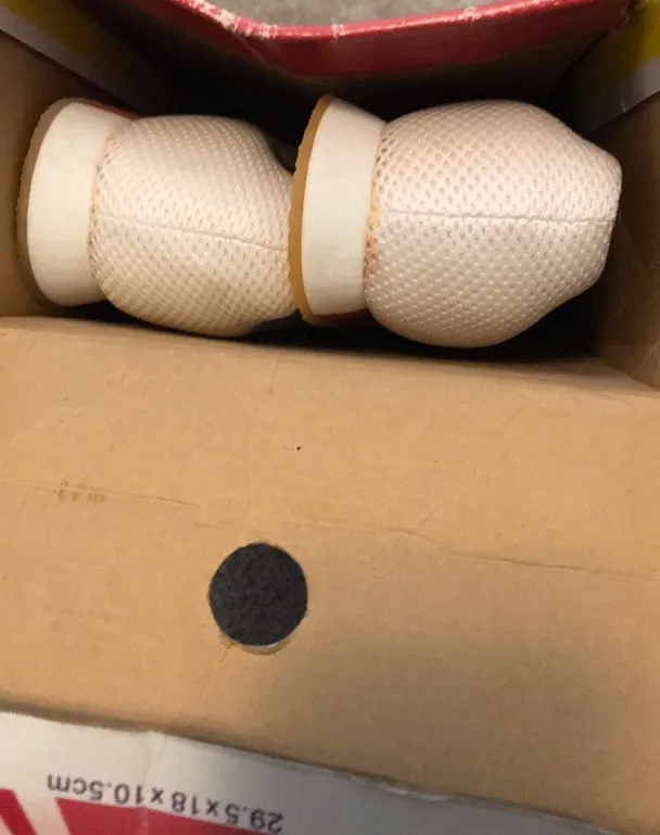 Nm70 Red And white Vintage Sneakers Size 7 - Image 9