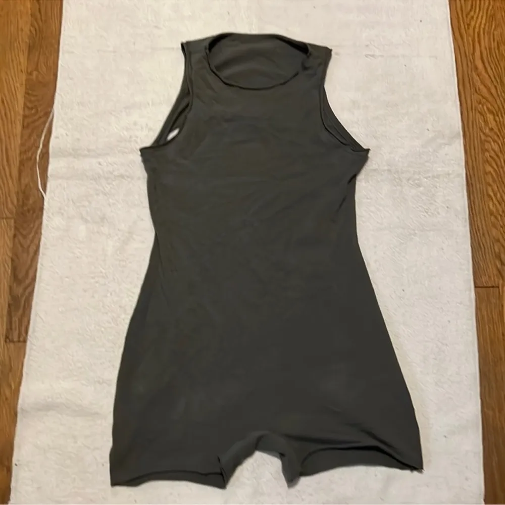 NWT SKIMS raw edge onesie. Color Gunmetal LIMITED EDITION - Image 4