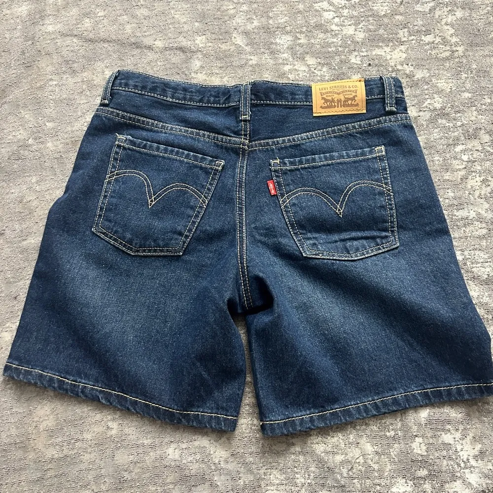 Levi's Blue Denim Shorts - Image 2