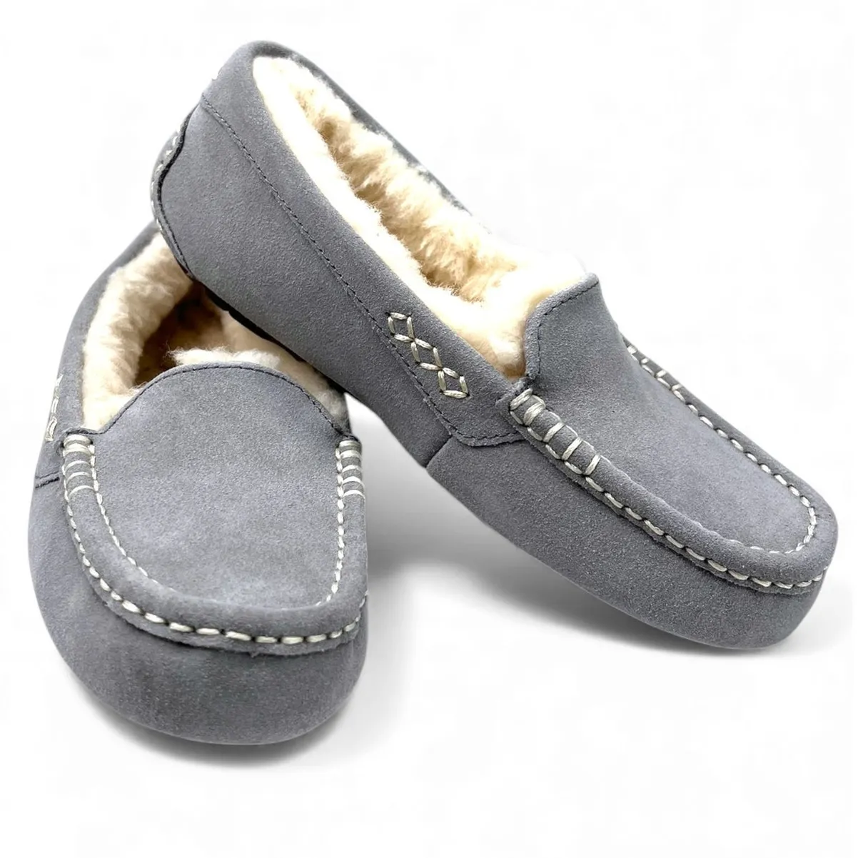 New- UGG 5 Women's Ansley slippers light grey suede Driving Loafer Sherpa Wool - Image 2