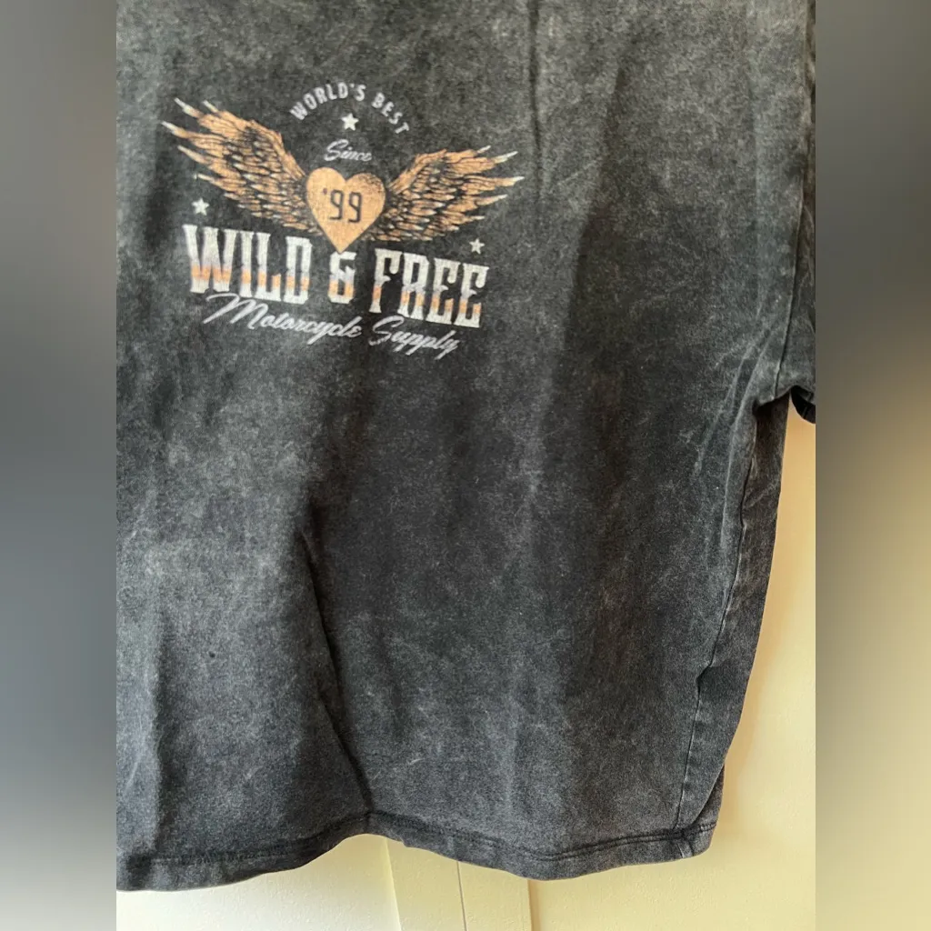 Hollister Women’s Marble Wild & Free T Shirt‎ Size S - Image 7