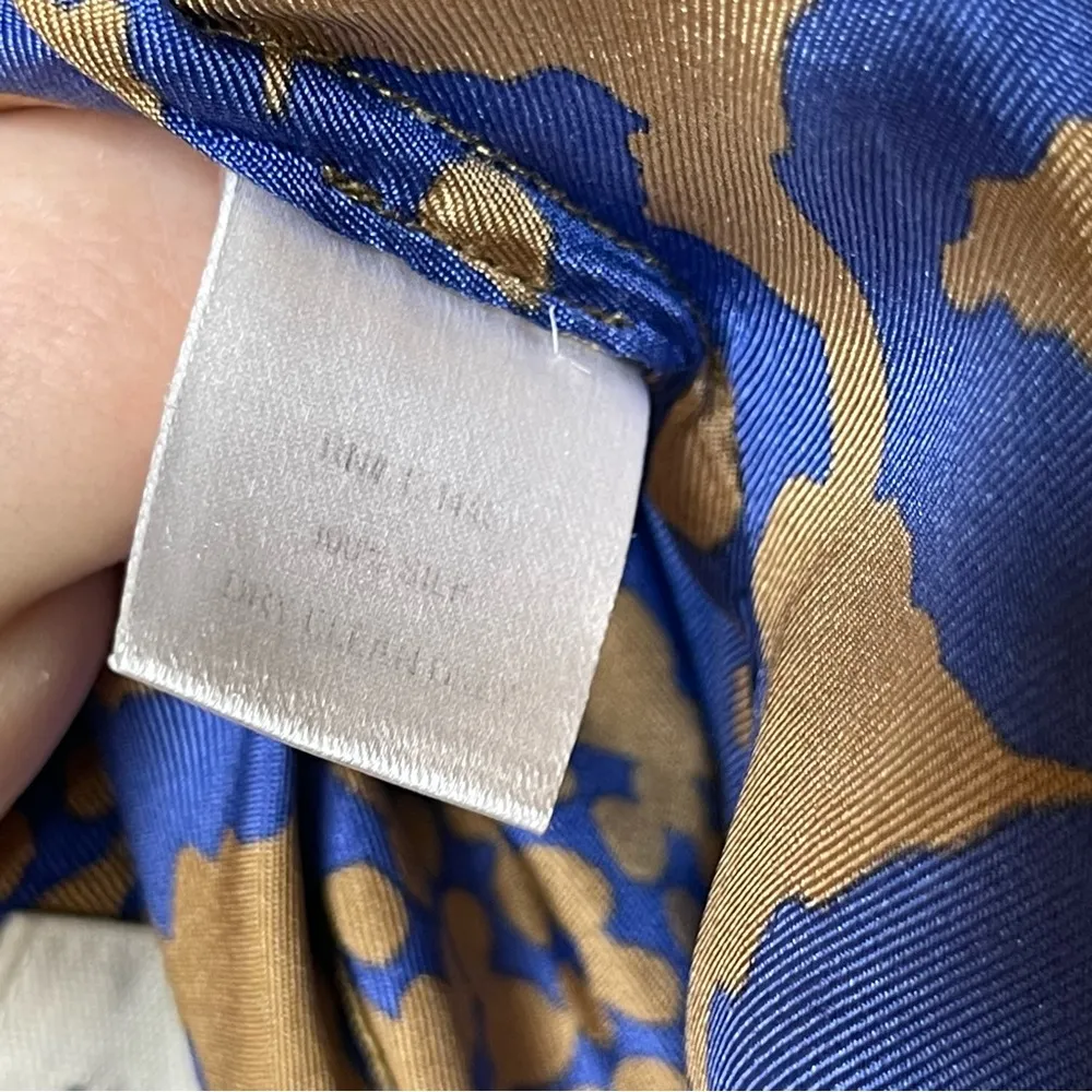 Whit 100% silk royal blue and gold high waist shorts sz 10 - Image 7