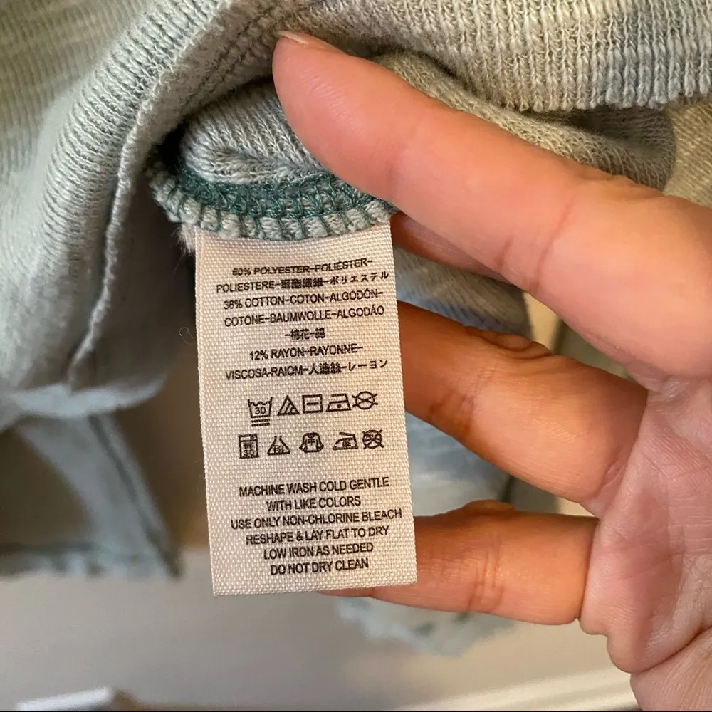 We The People Sweater Size XS - Image 9