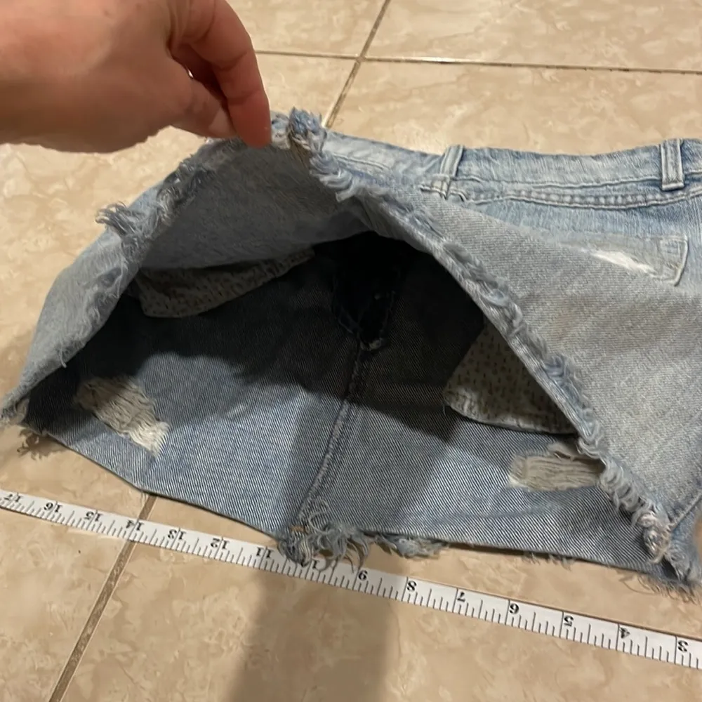 Mossimo Light Wash Blue Distressed Fringe Bottom Denim Mini Jean Skirt Jr Size 5 - Image 9