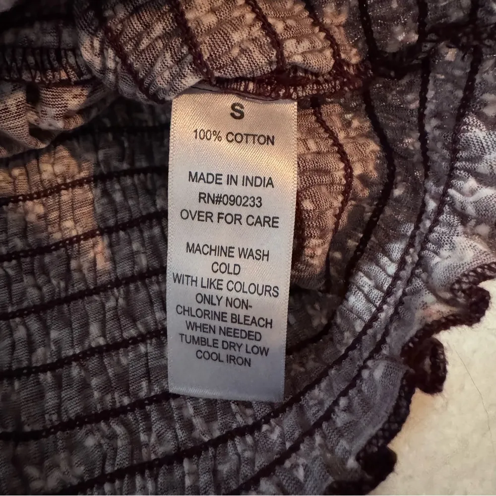 PacSun Me to We Burgundy Floral Off-Shoulder Long Sleeve Crop Top, Women’s Small - Image 4