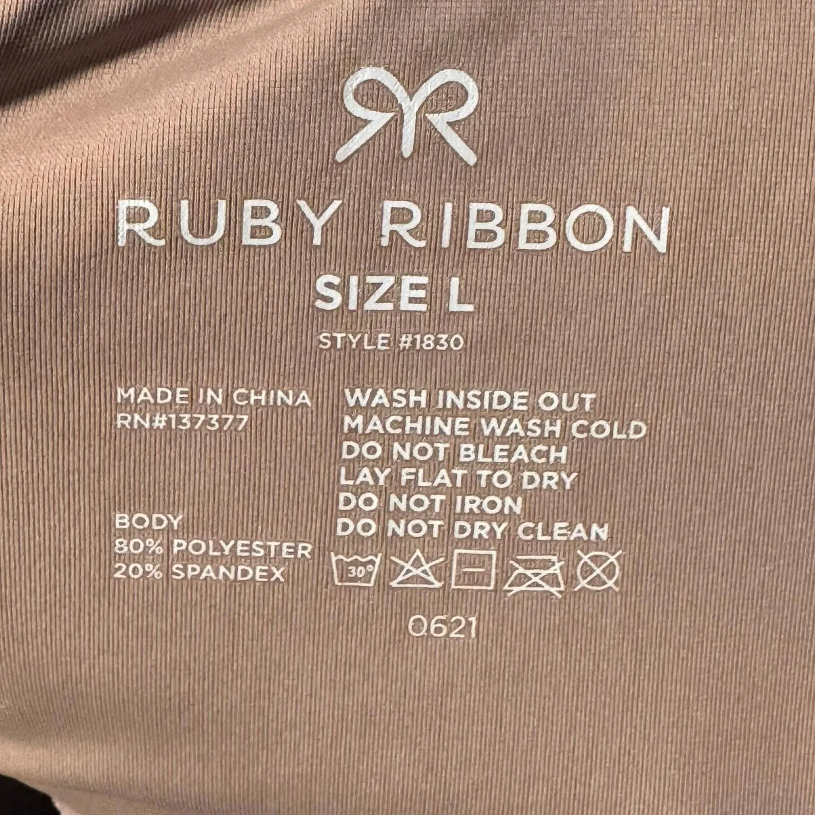 Ruby Ribbon Women's Large Brown Camo High Waisted Capri Leggings - Image 2