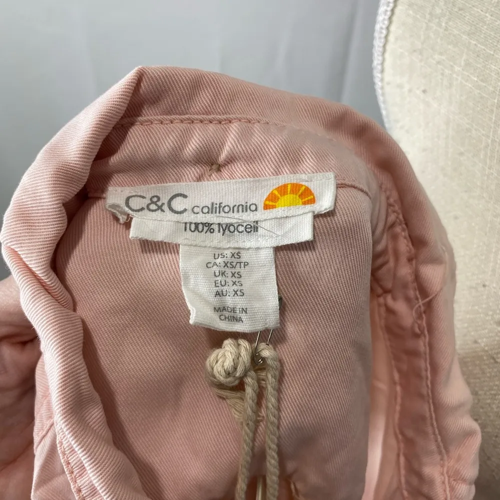 NWT C&C California collared button down shirt size XS - Image 4