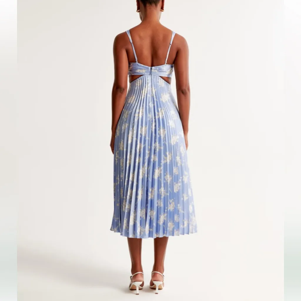 Abercrombie & Fitch Elegant Blue Pleated Cutout Maxi Dress - Image 4
