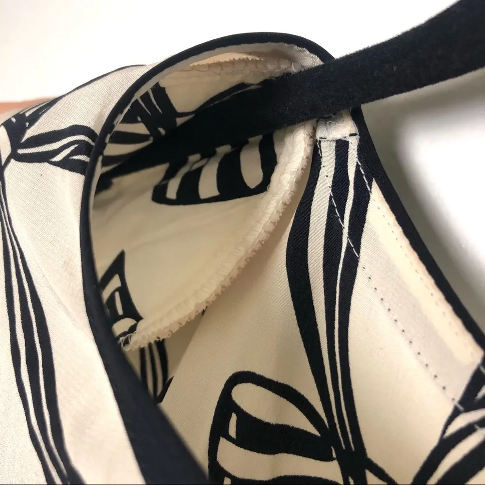 Escada Vintage Silk Bow Print Shirt with Shoulder Pads Black Ivory Size undefined - Image 6