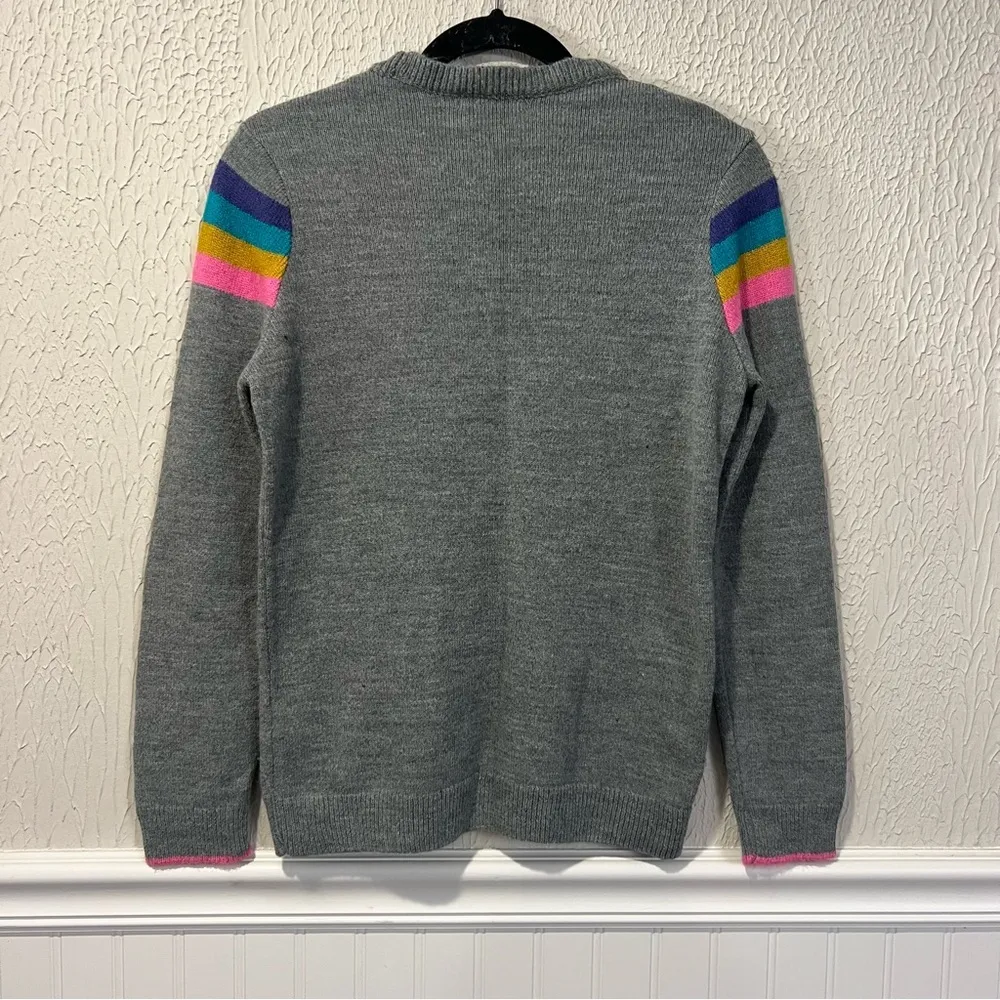F&F Knitwear Gray Multi Color Chevron long sleeve crew neck Sweater size medium - Image 7