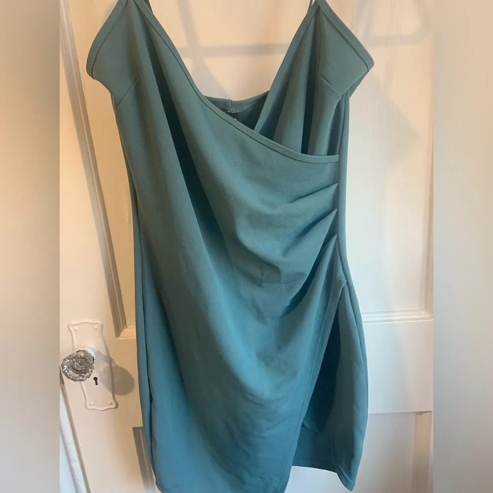 Windsor NWT Seafoam Blue Green Mini Party Semi Formal Dress Size Medium - Image 3