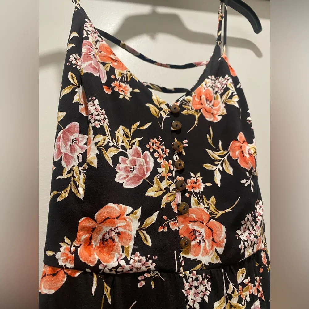 LIKE NEW Black & Pink Floral V-Neck Xhilaration Romper - XS - Image 9