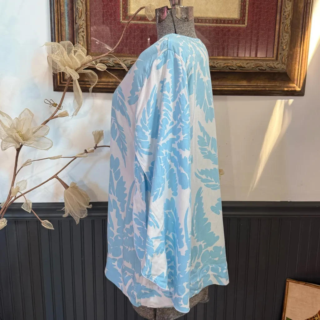 La Mer Luxe Blue White Tropical Leaf Print Top Flowy Cape Flutter Sleeve~L 💛🍄 Size L - Image 4