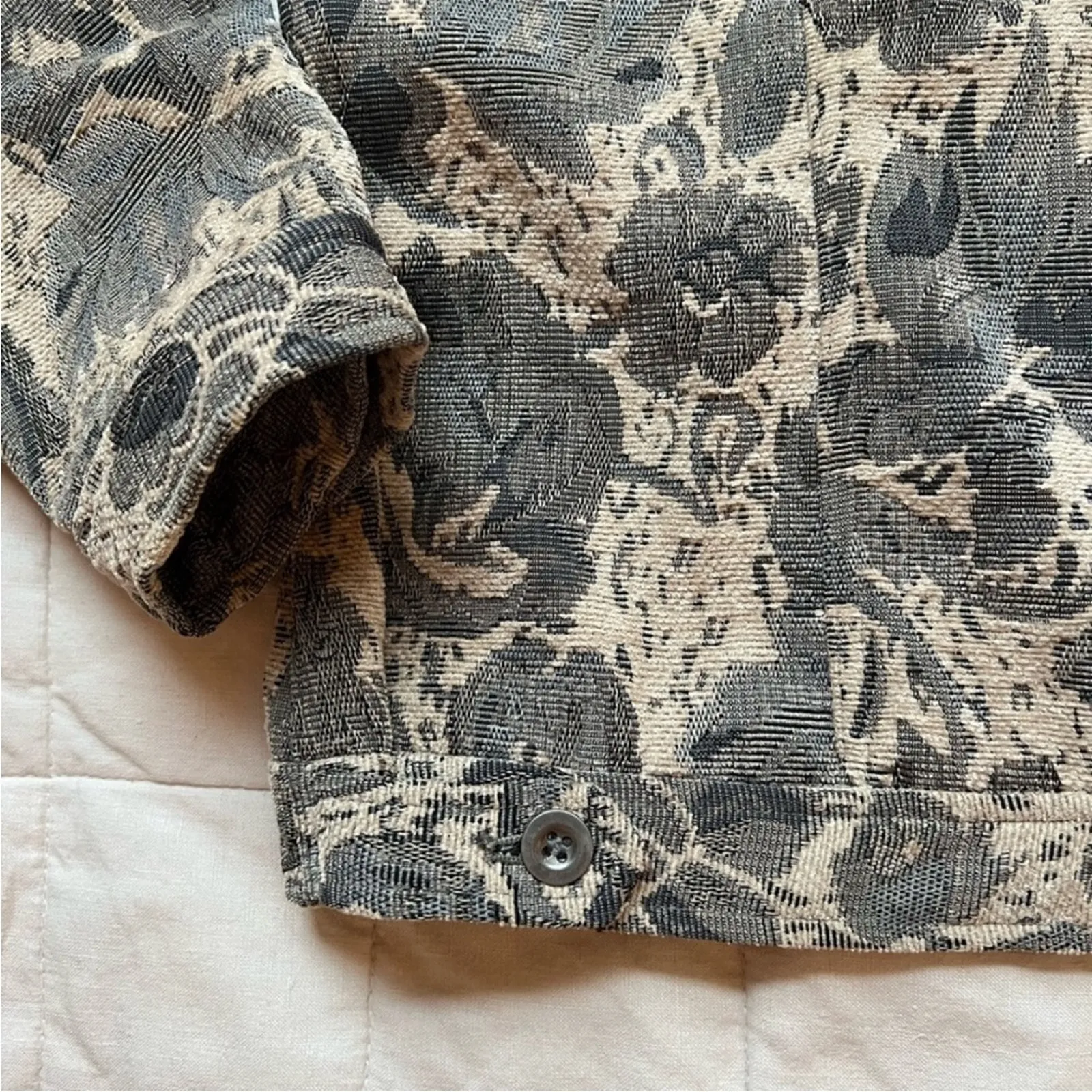 Charter Club Grey & Cream Floral Tapestry Coastal Grannycore Trucker Jacket - XL - Image 2