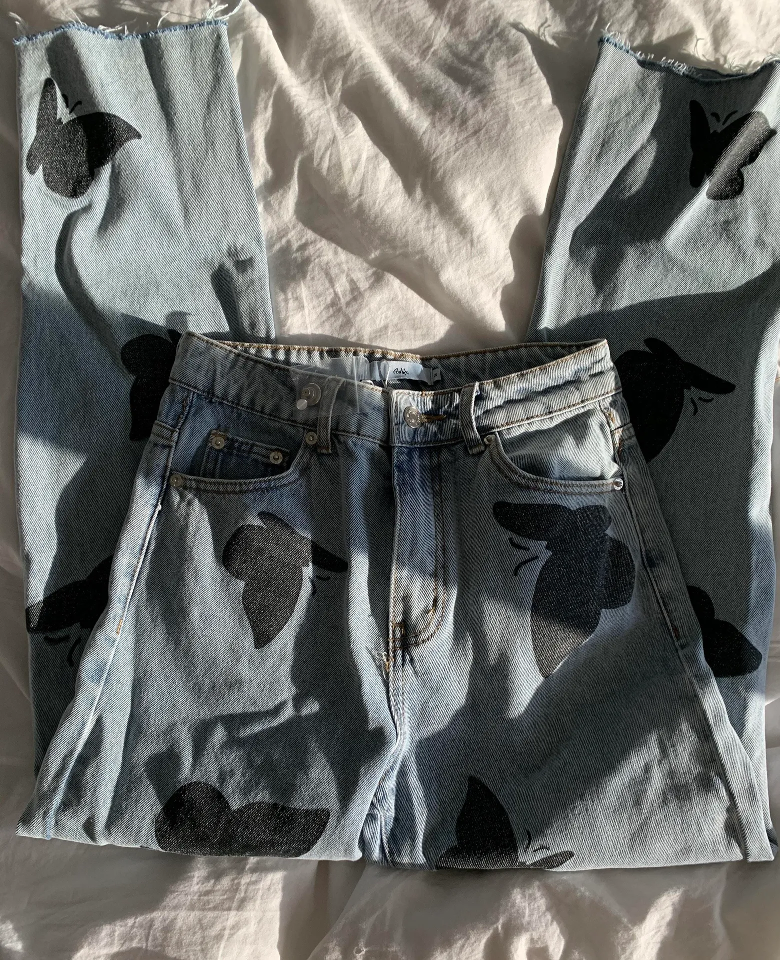 Adika Mom Jeans - Image 3