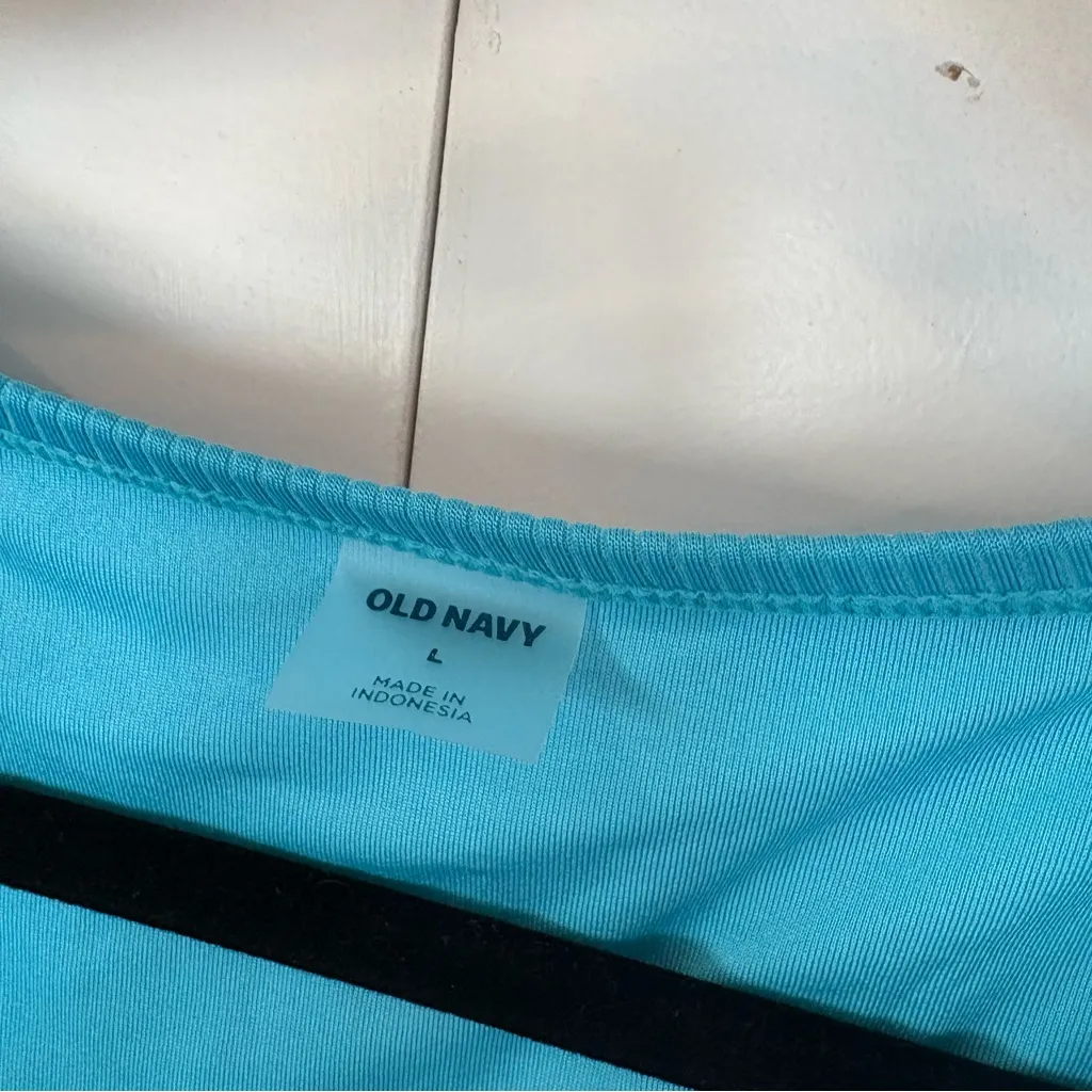 Old Navy Blue Swim Top Size‎ Large - Image 5