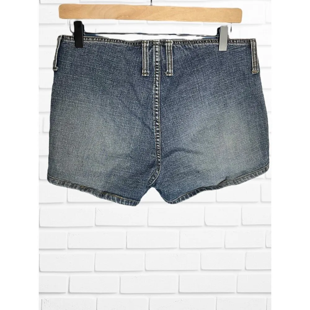 L.E.I Junior's Size 11 Y2K Cut Off Jean Shorts Distressed Denim‎ Pocketless Back - Image 5