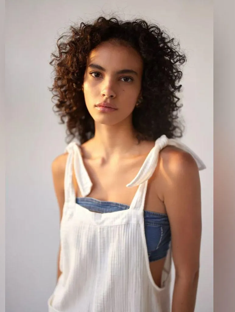 Billabong Girl On The Run White Cotton Tie Strap Romper Women’s Size Medium - Image 2